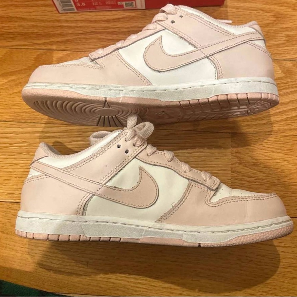 Nike Dunks - Picture 2 of 6